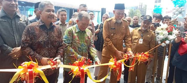 Tandai Dengan Penggutingan Pita Walikota Paisal,Resmikan RS Awal Bros (RSAB) Dumai