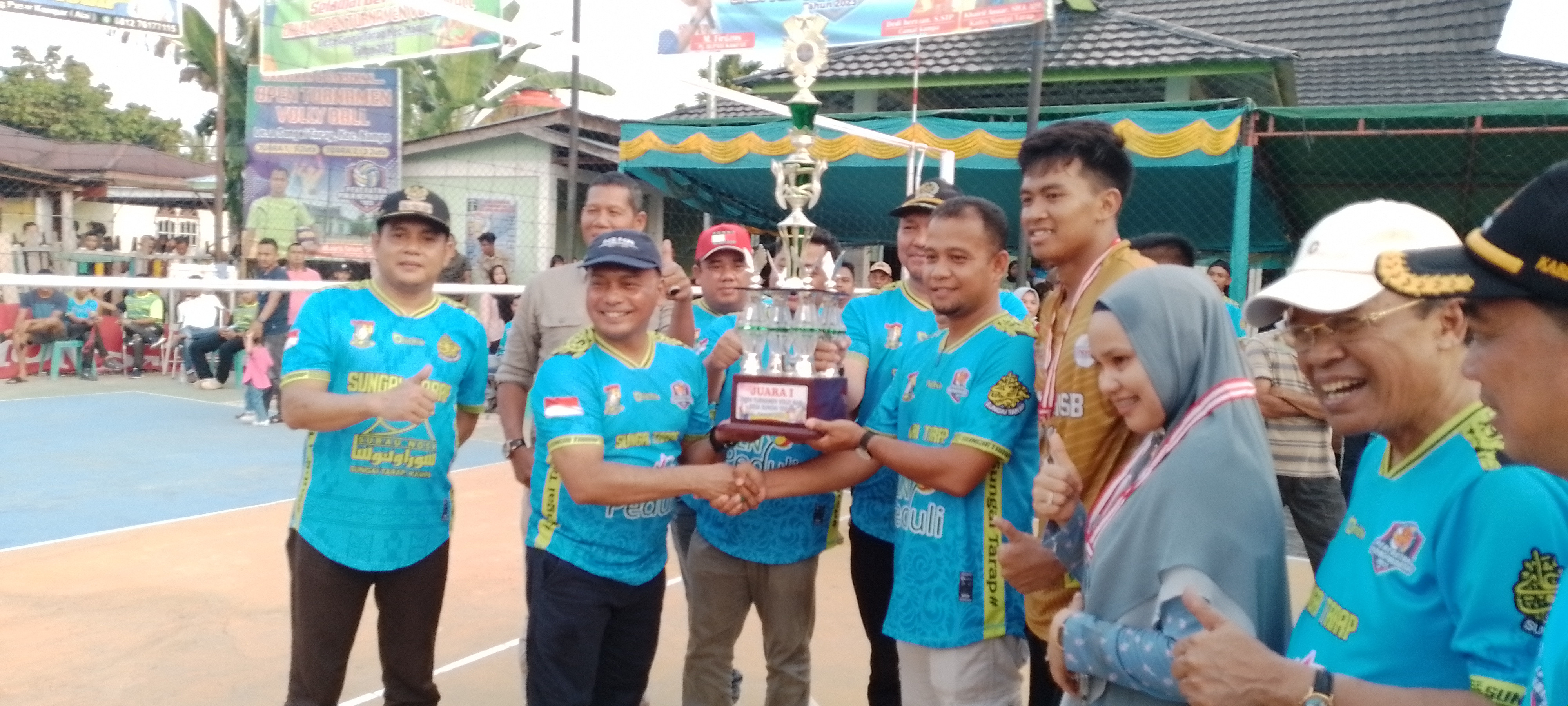  Taklukan Lawan Dengan Skor Telak 3-0 Tim Volly Ball Tuan Rumah Sugai Tarap, Rebut Juara 1