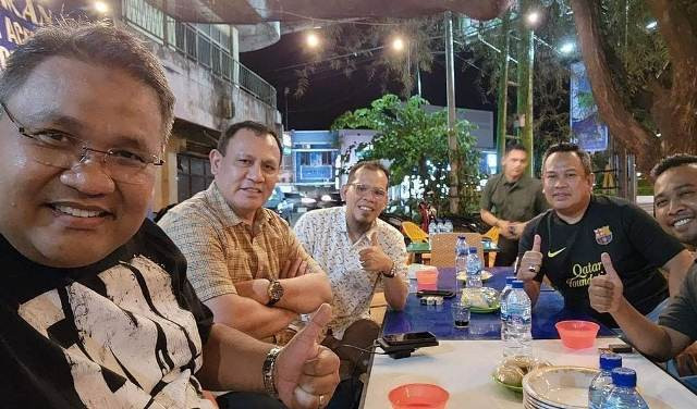 Tak Ada Intimidasi Wartawan, Ketua KPK RI Firli Bahuri di Warkop Sekber Jurnalis Aceh