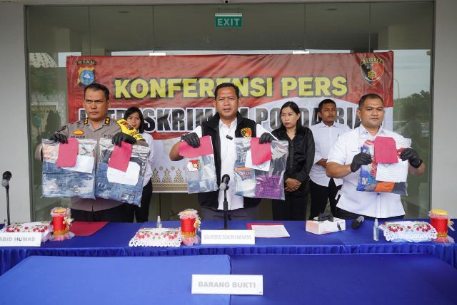 Tersangka Kasus Pencabulan Di Bawah Umur Di Kota pekan Baru Ditahan Subdit IV Ditreskim Polda Riau