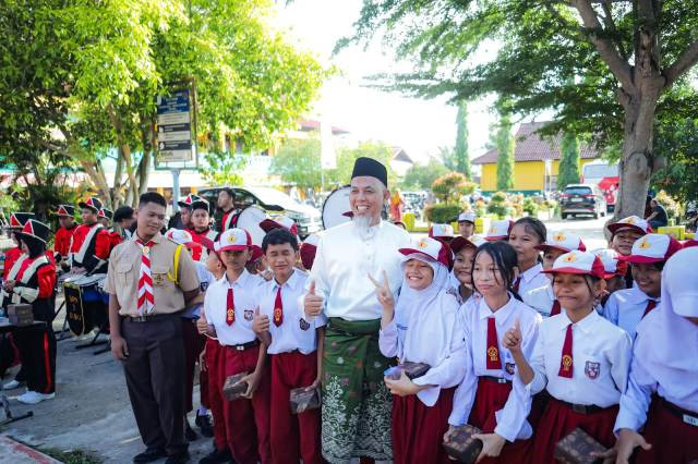Wako Dumai Pimpin Upacara Hardiknas 2026, Tekankan Pentingnya Generasi Unggul
