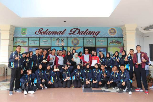 Rombongan Paskibraka Meranti Kunjungi Kantor Kesbangpol Batam