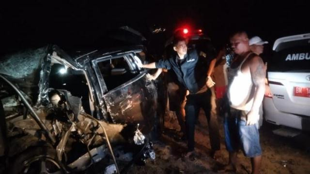 Minibus dan Truk Laga Kambing, Protokoler Pemprov Riau Meninggal