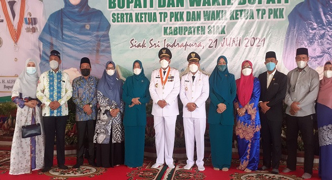 Bupati Siak Alfedri dan Wakil Bupati Husni Gelar Syukuran 