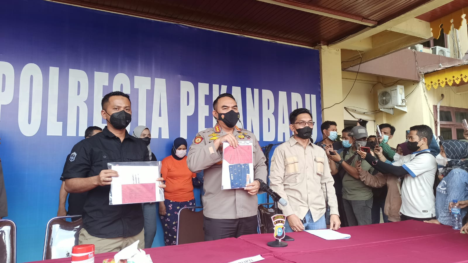 Polisi Tangkap Wanita Penipu Modus Investasi Miliaran Rupiah