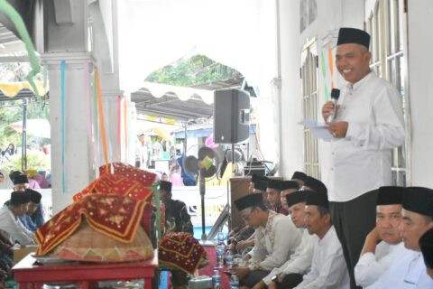 Pj Bupati Hadiri Peringatan Maulid Nabi Masyarakat Rimbo Panjang