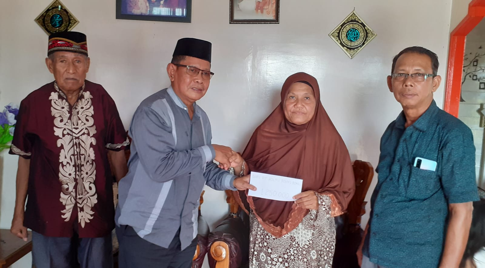 Ketua Purnawirawan Polri Resort Rohil Sambangi Kediaman Almarhum Syukri