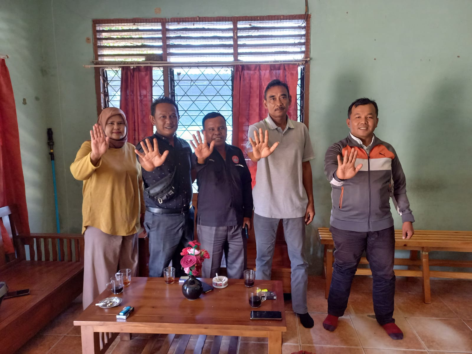 Kunjungi Perkebunan Sawit Desa Sarosa Gabungan Organisasi Pers Kuansing Dan Manajer sepakat Dukung P