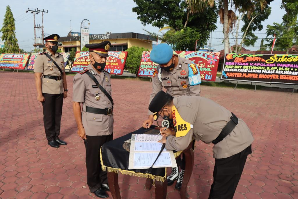 Dua Kapolsek Disertijab, Ini Pesan Kapolres Rohil