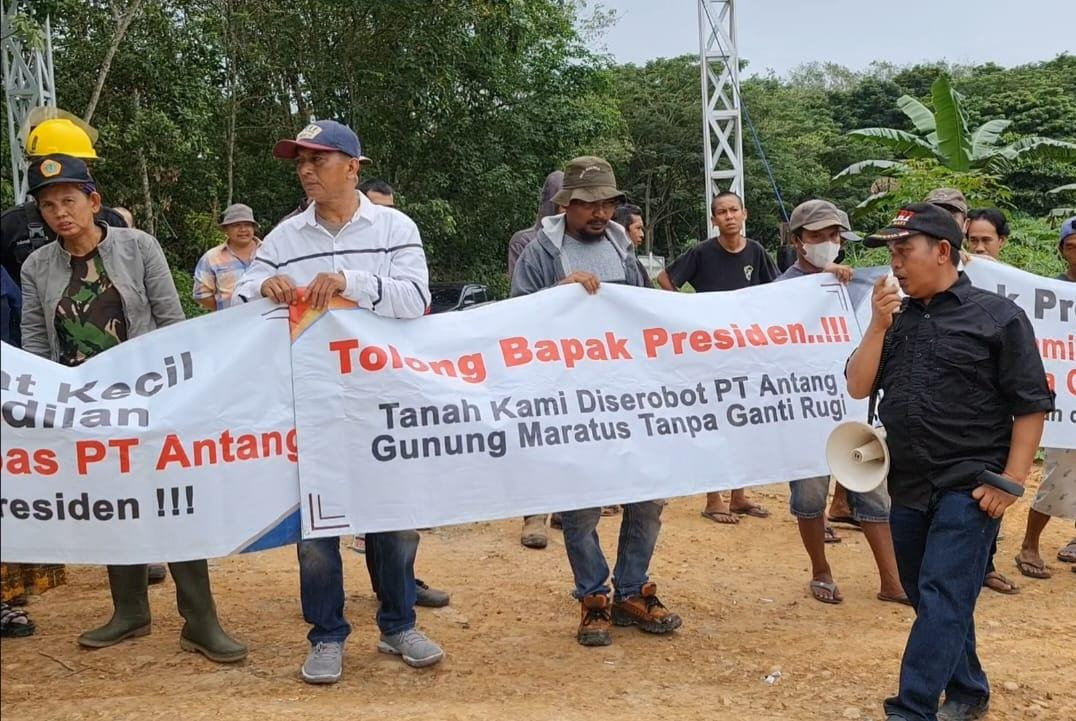 PT Antang Diduga Lakukan Penyerobotan Lahan, Warga Geruduk Tambang Dan Mengadu ke Presiden