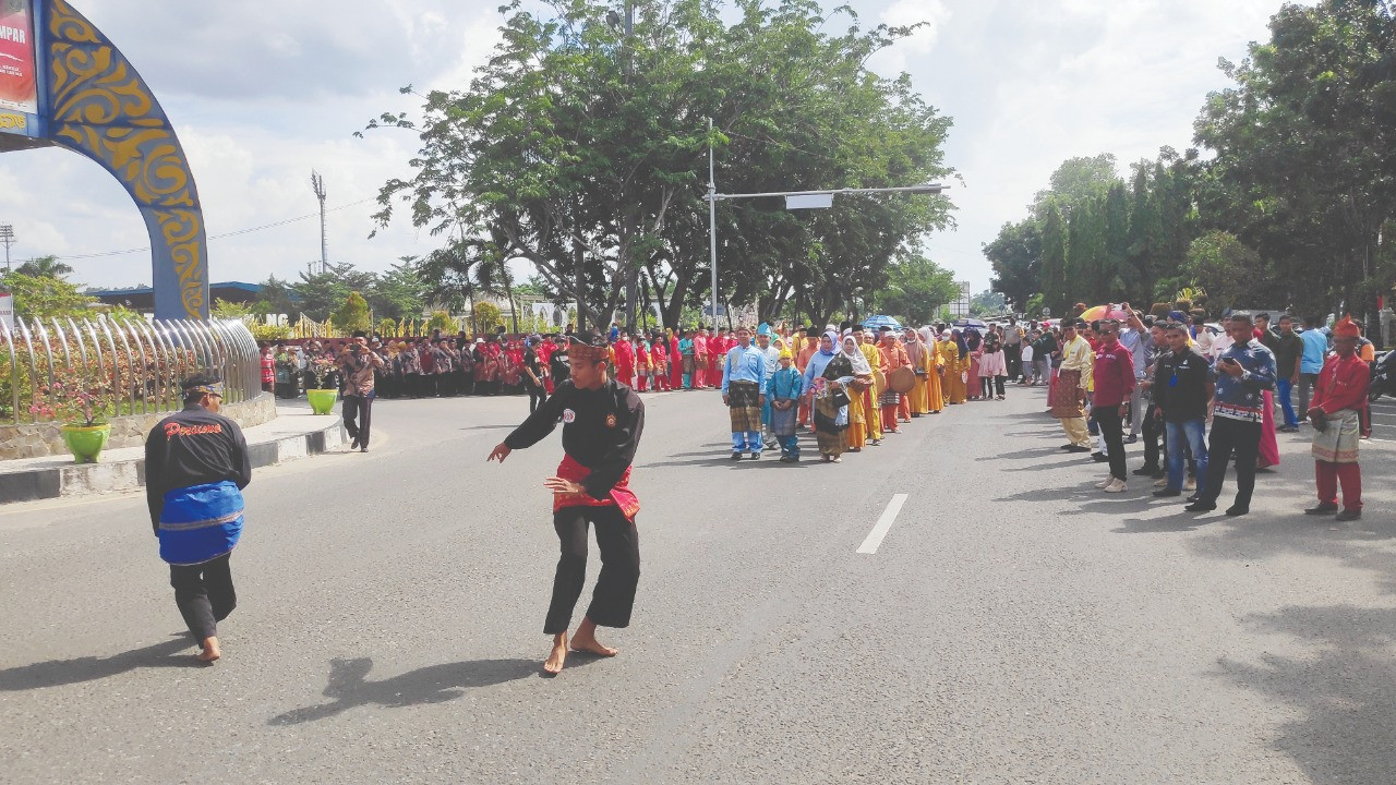 Meriahnya Karnaval Bagholek Godang di Kampar
