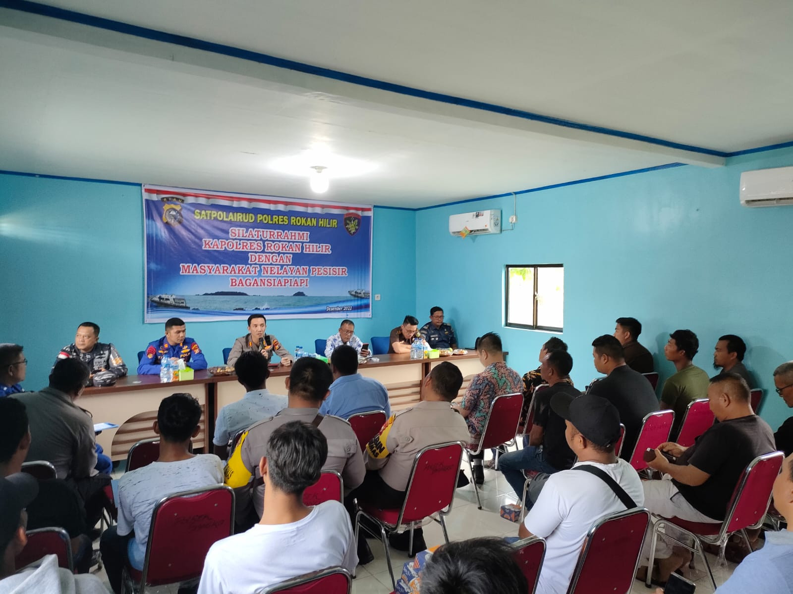 Jalin Silaturahni,Kapolres Rohil Gelar Pertemuan Dengan Nelayan