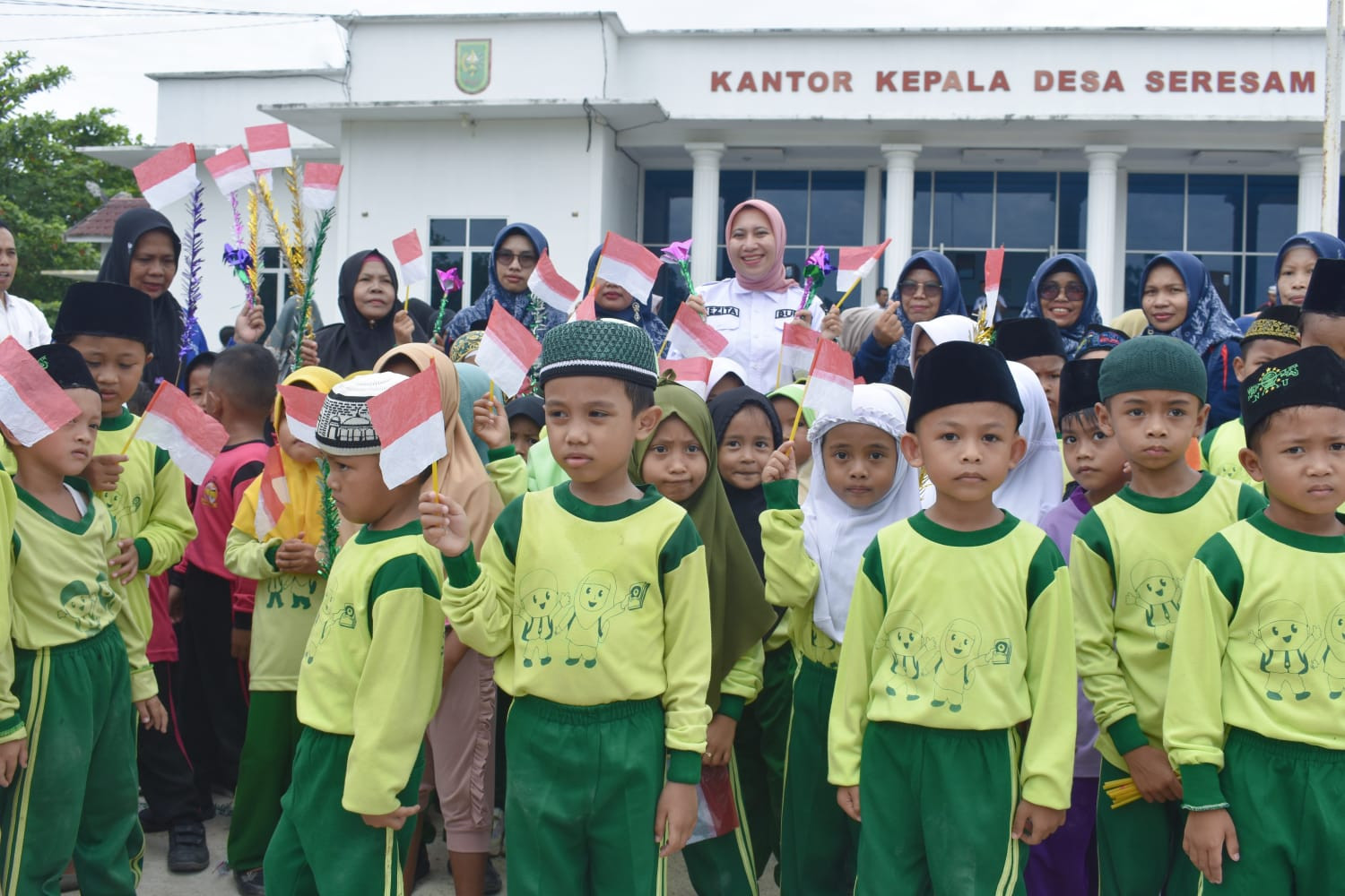 Ini Yang Dilakukan Bupati Rezita Saat Menyapa Desa di Kecamatan Seberida