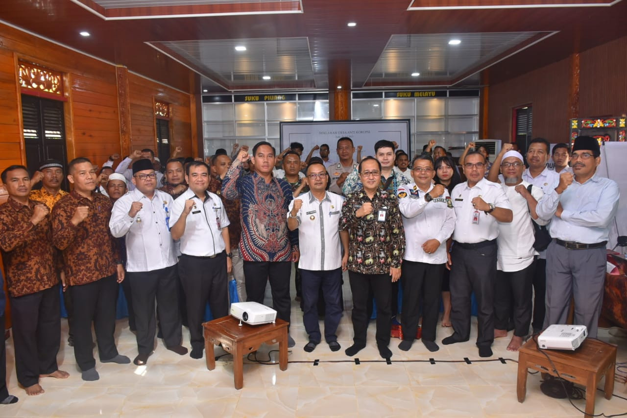  KPK RI, Pj Bupati Kampar Buka Bimtek Desa Anti Korupsi di Desa Pulau Gadang