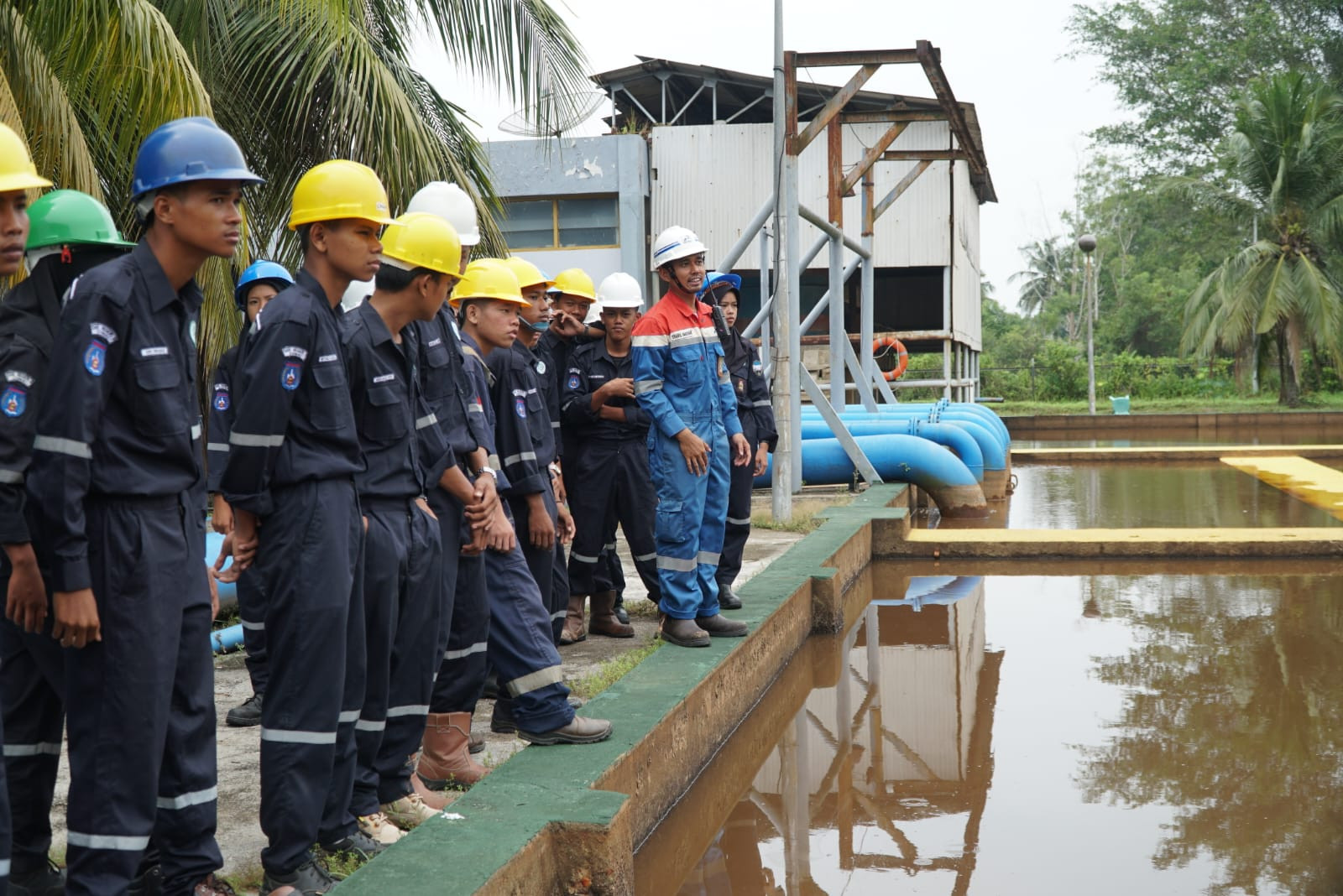 Kunjungi WTP PT KPI Unit Dumai, Siswa SMKN 5 Belajar Proses Pengolahan Air Bersih