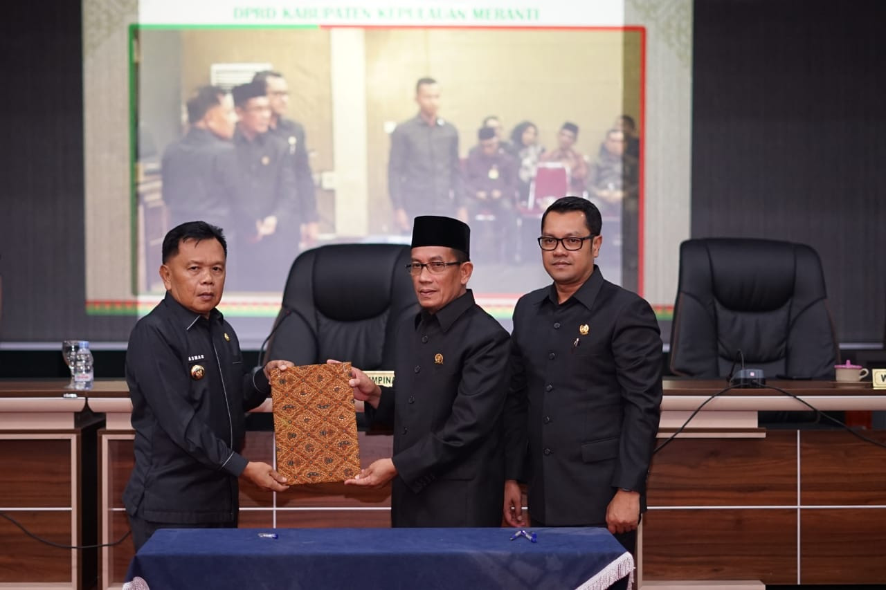 DPRD Gelar Paripurna Pengesahan APBD Perubahan 2023 Kepulauan Meranti