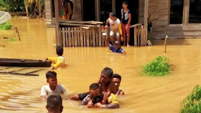 Banjir Kabupaten Langkat Berangsur Surut, Warga Diminta Tetap Siaga