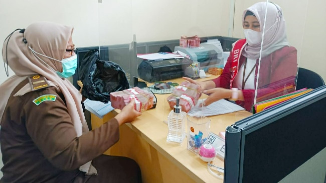 Mantan Kepala BPN Kampar Zaiful Yusri Bayar Denda