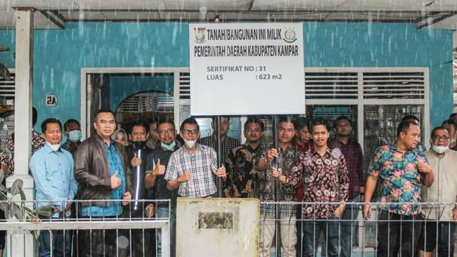 Kejari Selamatkan Aset Pemda Kampar di Kota Padang
