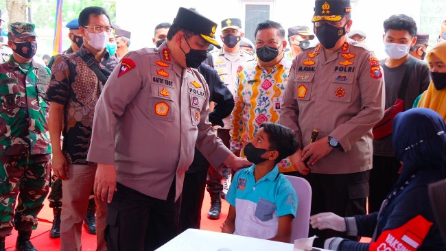 Di Atas Rata-rata Nasional, Komjen Gatot Puji Capaian Vaksinasi Riau