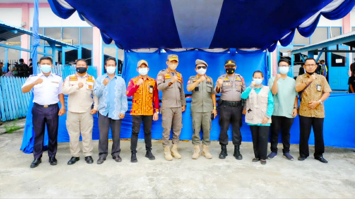 Wabup Asmar Tinjau Arus Mudik di Pelabuhan Harapan