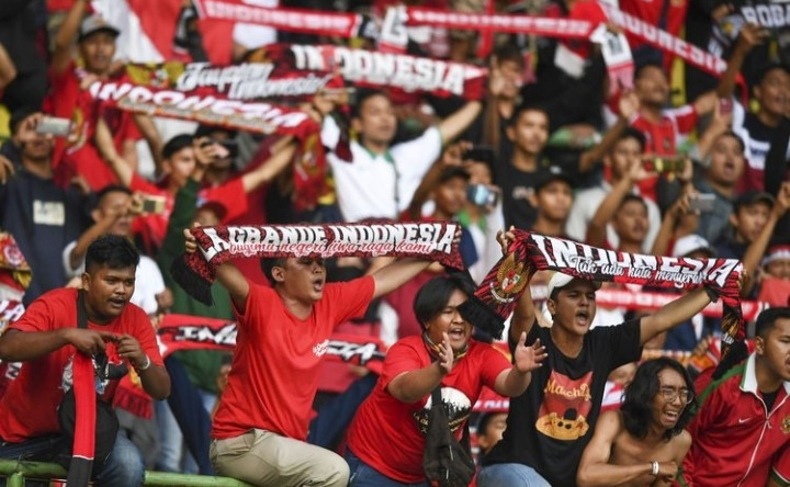 Akhirnya Suporter Sepak Bola Indonesia Hadir Lagi Di Stadion
