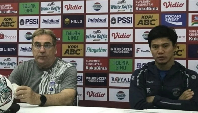 Pelatih Persib Sebut Hasil Imbang Dengan Bali Akibat Minim Aliran Bola