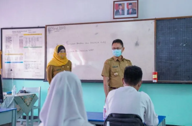 Banyak Kejanggalan, Usut PPDB Online Di Riau