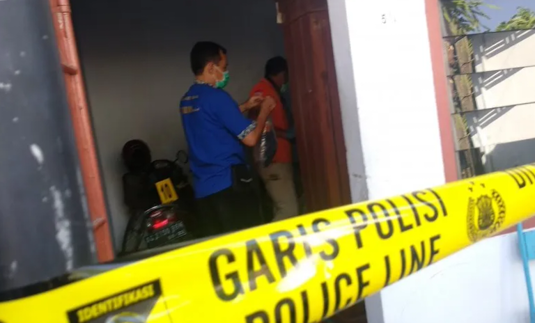 Usai Ribut Dengan Kekasihnya Di Malam Idul Adha, Sasa Ditemukan Tewas Di Kos Tembilahan