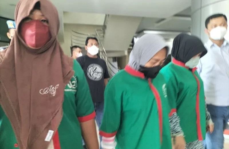 Polisi Tangkap Ibu-Ibu Kelompok Sindikat Peredaran Sabu Internasional