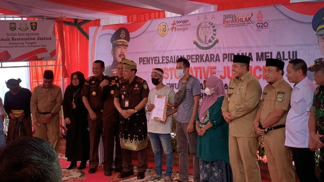 Kajati Riau Resmikan Balai Kerapatan Rumah Restorative Justice Siak