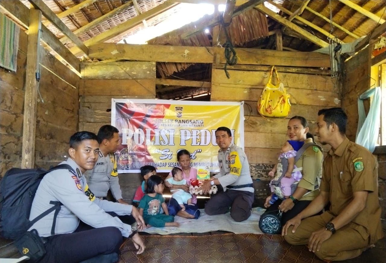 Program Rutin Si Dul, Polsek Rangsang kembali Bantu Balita Stunting