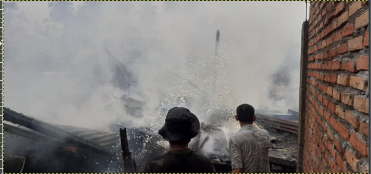 Rumah Remi Tukang Becak di Rohil Habis Terbakar