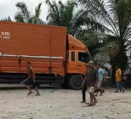 Konflik Hak Bongkar Muat Pupuk di PTPN Kebun Tamora dan Tarantam Pecah, Ini Tanggapan Kedua Pihak 