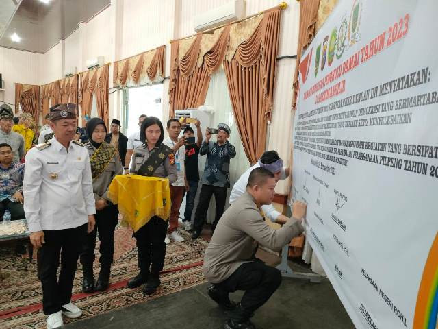 Polres Rohil Deklarasi Damai Pemilu Bertema \"Pemilu dan Pilpeng yang Bersih, Aman, Kondusif