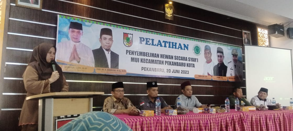MUI Pekanbaru Kota Adakan Pelatihan Pemotongan Hewan Secara Syar\