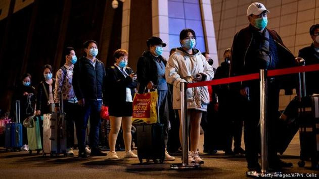  Inggris Larang Warga ke Luar Negeri Karena Corona