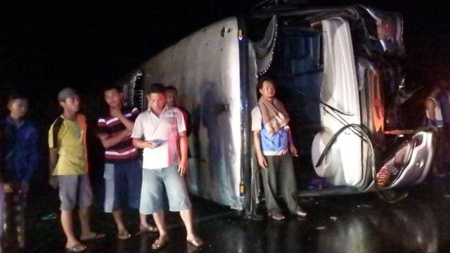 Bus Rombongan Peziarah Terguling di Sleman, 1 Orang Tewas