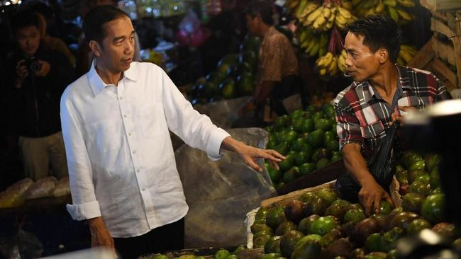 Jokowi Kembali Blusukan ke Pasar usai Tutup KTT G20