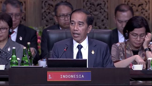Jokowi Pamer Demokrasi RI di G20  Pemilihan Kades sampai Pilpres