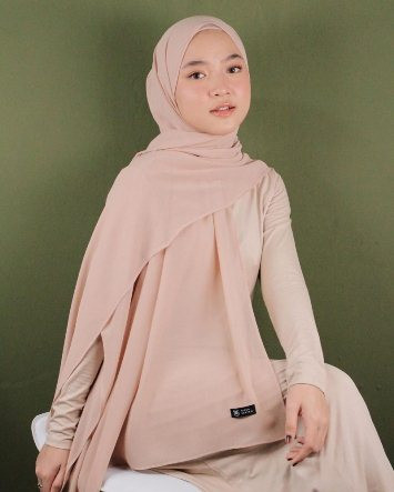 Keluarga Merespons Rumor Ayus Akan Menikahi Nissa Sabyan