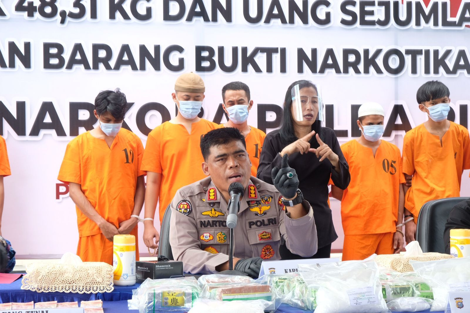 Polda Riau Gulung 17 Tersangka 48 KG Sabu